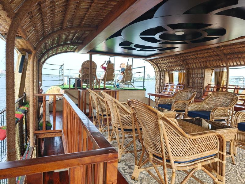 Little Mermaid - Houseboat Cruise - image 11