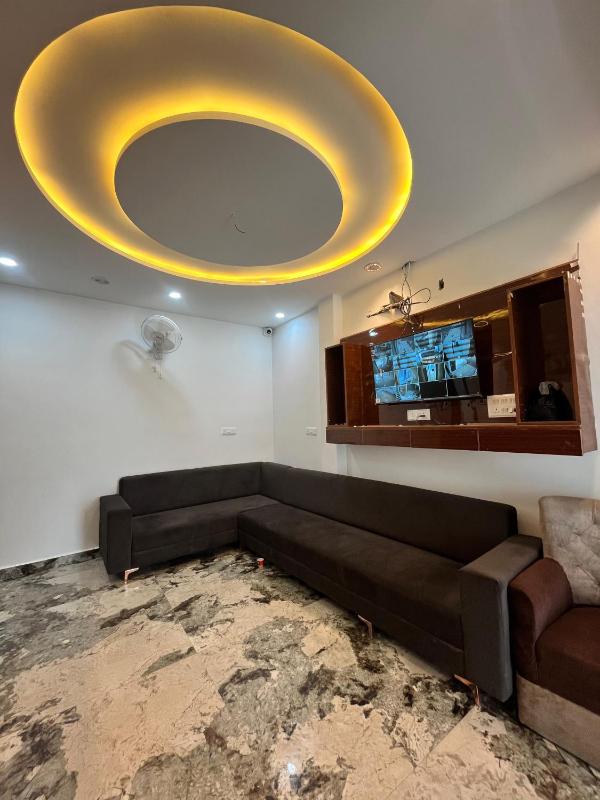 Hotel Golden Palace - image 12