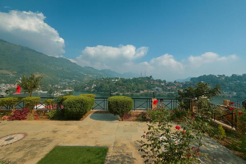 RaahgirStays The Lake Nest - image 18