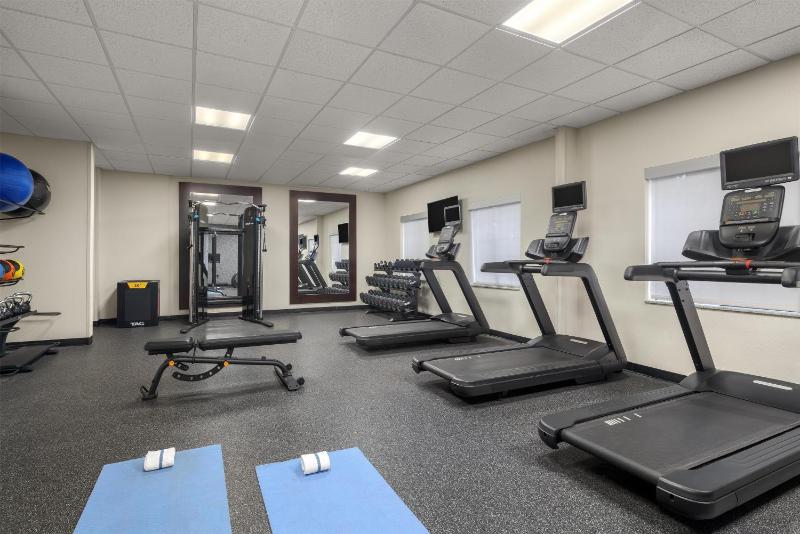 Homewood Suites Jacksonville Deerwood Park - image 16