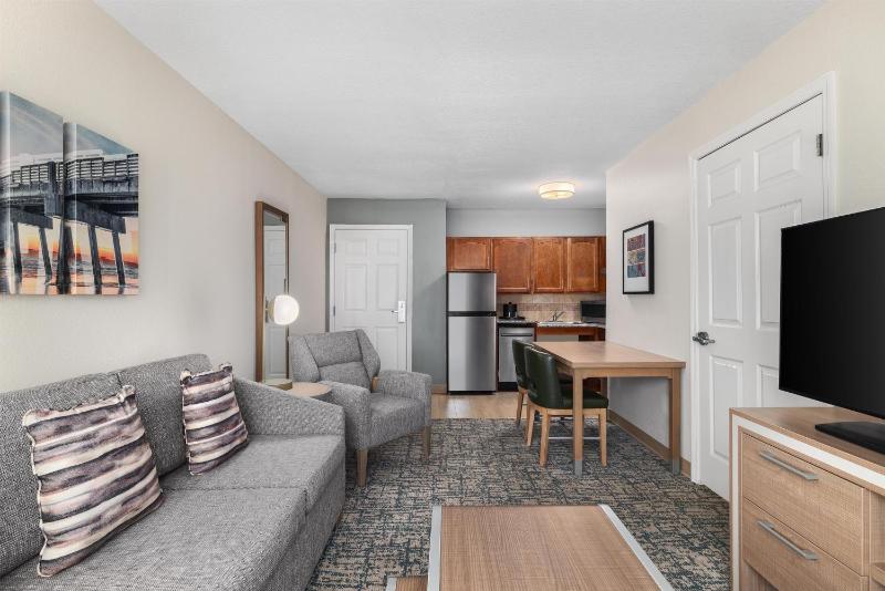 Homewood Suites Jacksonville Deerwood Park - image 32
