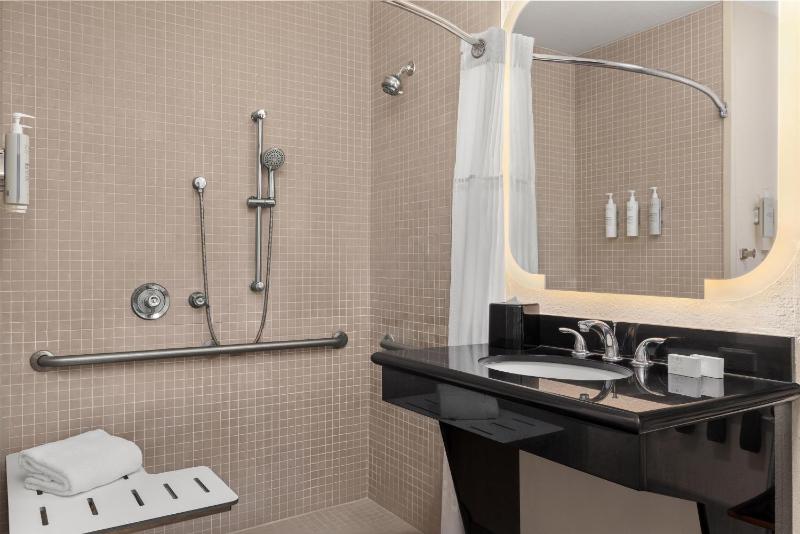 Homewood Suites Jacksonville Deerwood Park - image 11