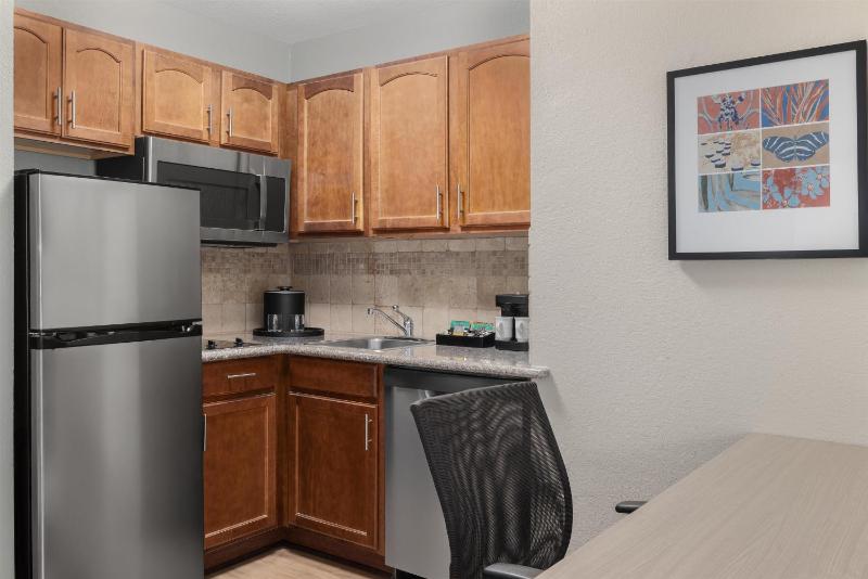 Homewood Suites Jacksonville Deerwood Park - image 12