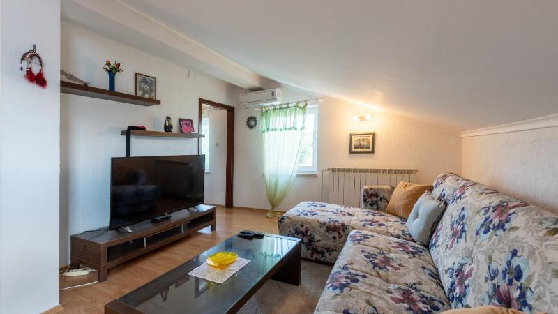 Apartman City View 3 by Villas Guide - image 7