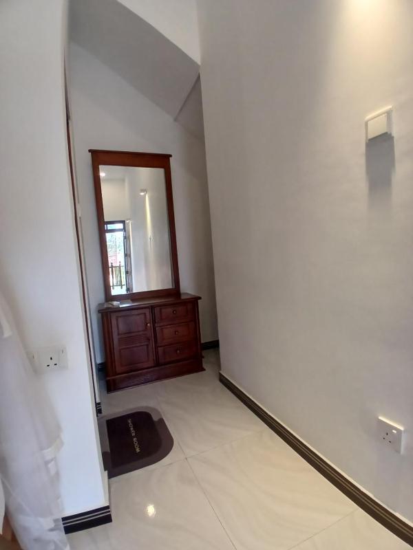 Slip Villa - image 4