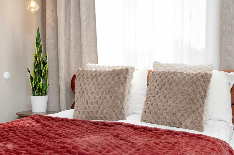 Elegant Green Apartment Jabłońskiego in Rzeszów with Air Conditioning by Noclegi Renters - image 17
