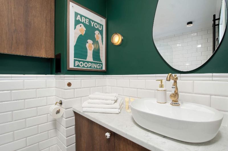Elegant Green Apartment Jabłońskiego in Rzeszów with Air Conditioning by Noclegi Renters - image 10