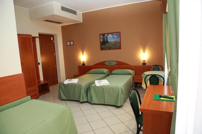 HD Hotel - image 14