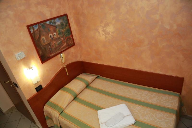 HD Hotel - image 13