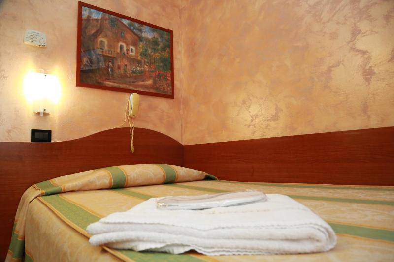 HD Hotel - image 10