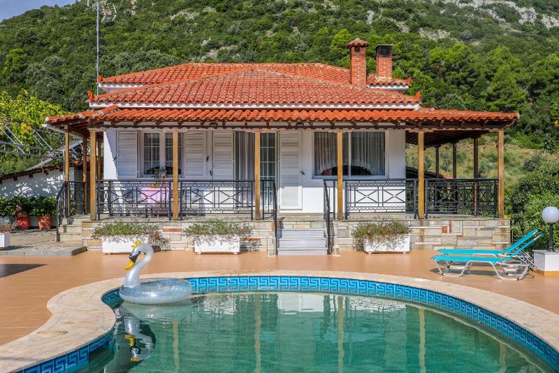 VILLA MITZELOS - image 14