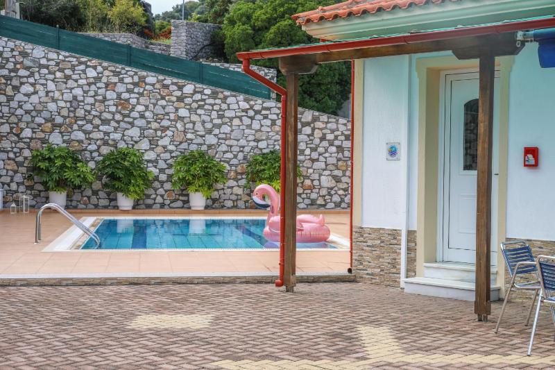 VILLA MITZELOS - image 27