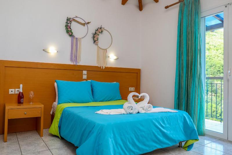 VILLA MITZELOS - image 34