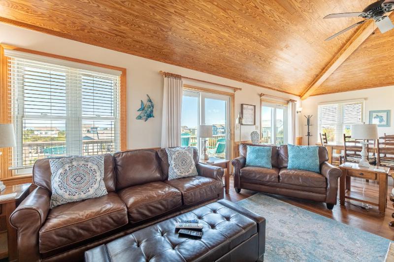 Sandi Hill - Corolla Whalehead 295 Yds to Beach Ocean View Pool Hot Tub Pets OK - image 2