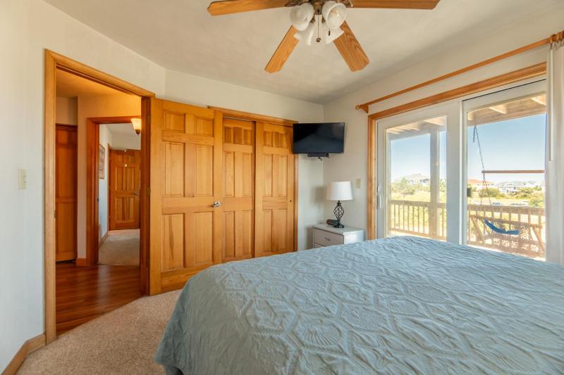 Sandi Hill - Corolla Whalehead 295 Yds to Beach Ocean View Pool Hot Tub Pets OK - image 11