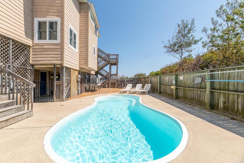 Sandi Hill - Corolla Whalehead 295 Yds to Beach Ocean View Pool Hot Tub Pets OK - image 7