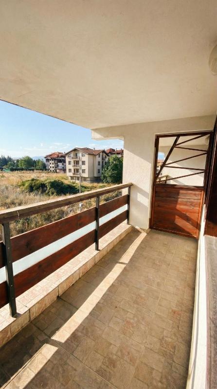 1BR Bright 300mbps WIFI Duplex - Two Floors - image 5