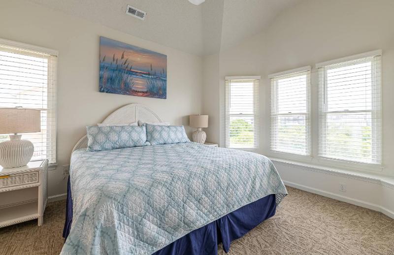 Summer Dream - Corolla Whalehead 300 Yds to Beach Ocean View Foosball Pool Hot Tub Pets OK - image 31