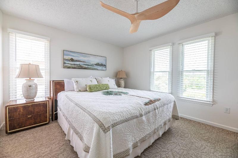 Summer Dream - Corolla Whalehead 300 Yds to Beach Ocean View Foosball Pool Hot Tub Pets OK - image 49