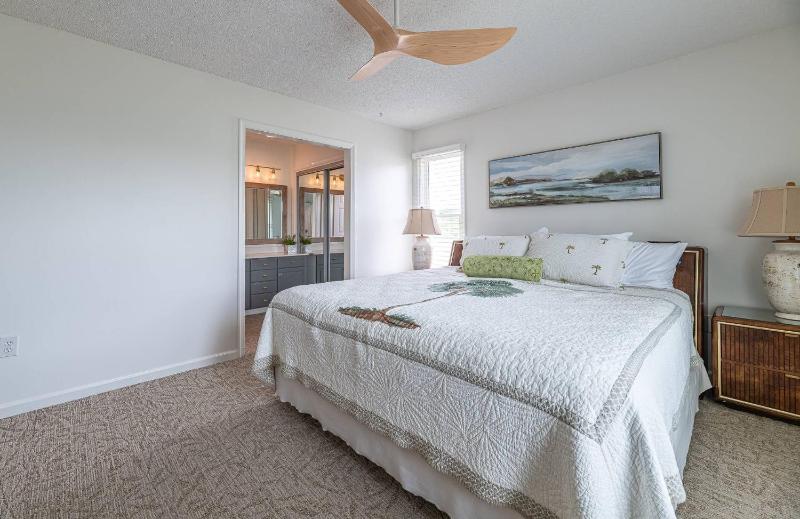 Summer Dream - Corolla Whalehead 300 Yds to Beach Ocean View Foosball Pool Hot Tub Pets OK - image 18