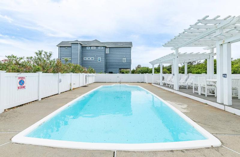 Summer Dream - Corolla Whalehead 300 Yds to Beach Ocean View Foosball Pool Hot Tub Pets OK - image 45