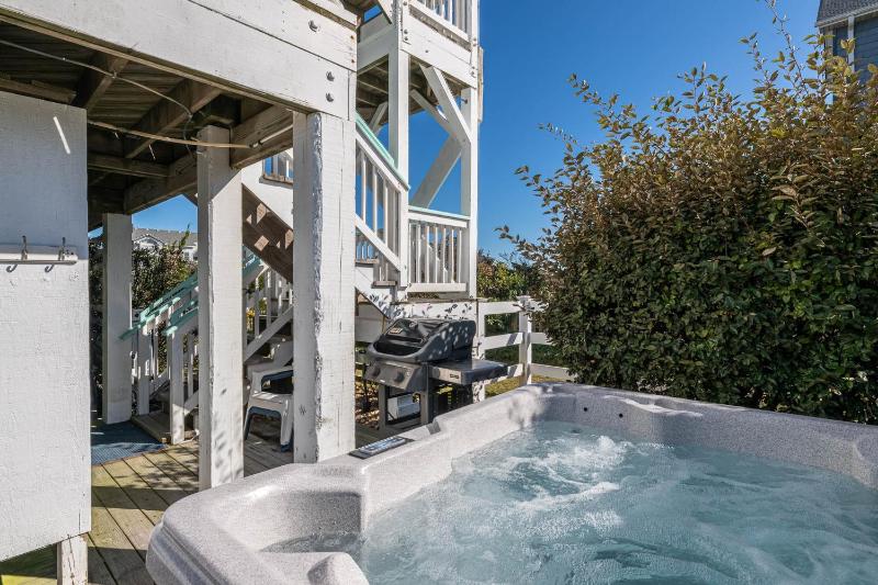 Summer Dream - Corolla Whalehead 300 Yds to Beach Ocean View Foosball Pool Hot Tub Pets OK - image 34