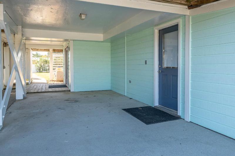Summer Dream - Corolla Whalehead 300 Yds to Beach Ocean View Foosball Pool Hot Tub Pets OK - image 50