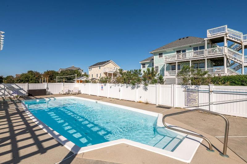 Summer Dream - Corolla Whalehead 300 Yds to Beach Ocean View Foosball Pool Hot Tub Pets OK - image 26