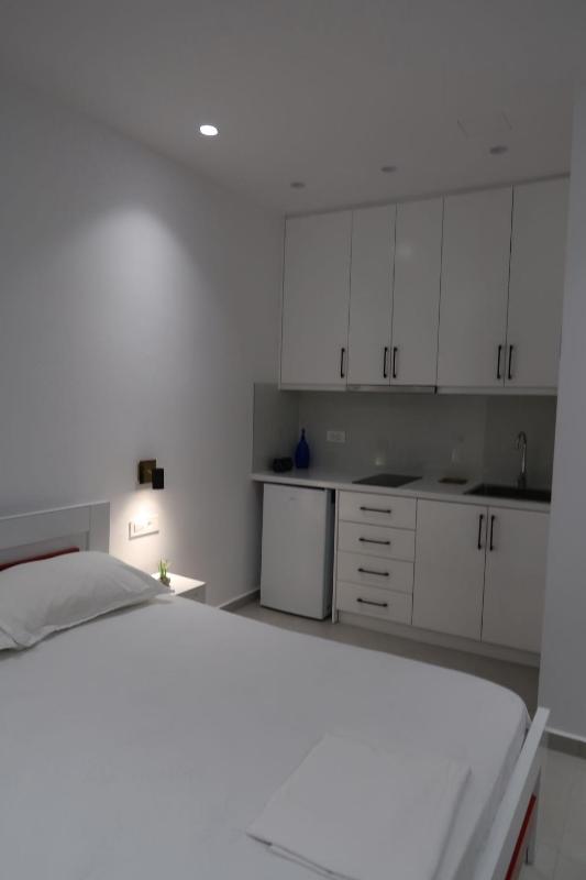 Maizon Rooms - image 15
