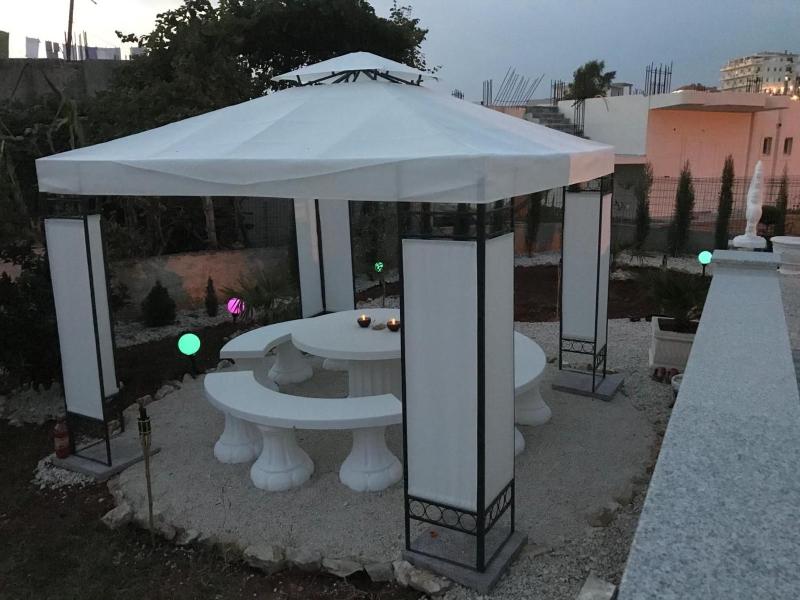 Maizon Rooms - image 10