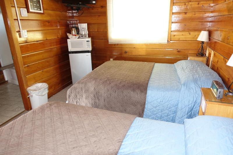 Double Room with Two Double Beds image 2