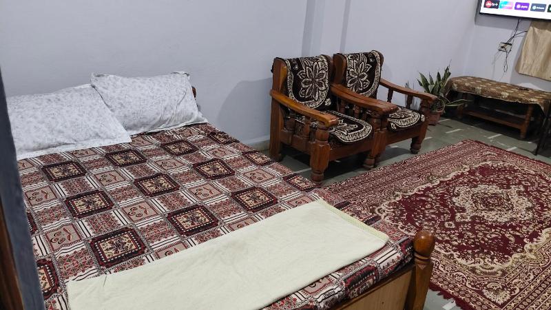 RNR tourist homestay 1 bhk peaceful - image 5