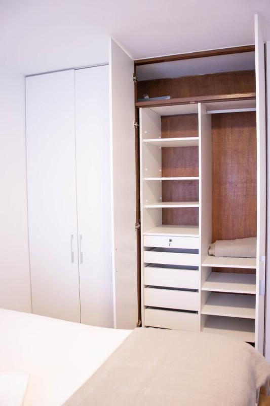 3BR Classic Apartment in San Isidro - image 6