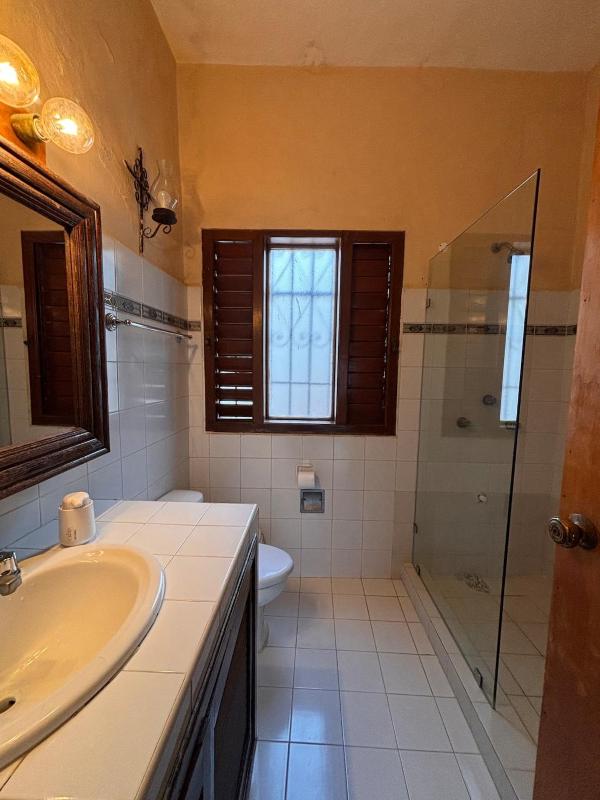 Centric 2 beds loft with pool 5 mins from ADO - image 12