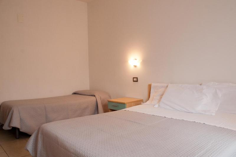 Triple Room image 4