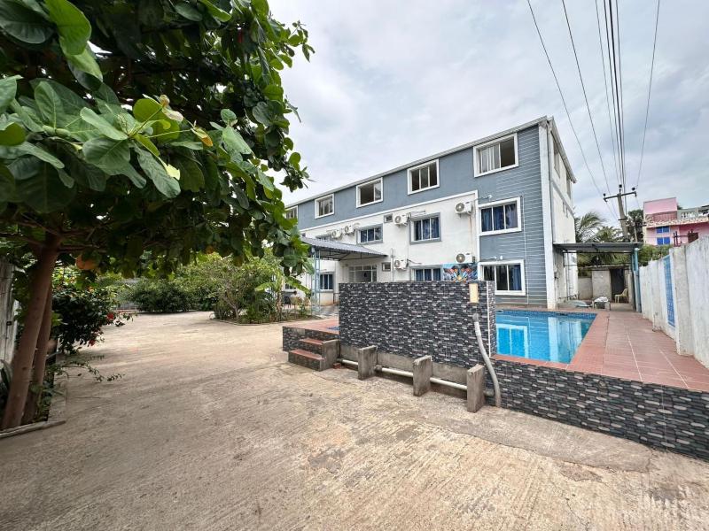 Starlight Hotels SS Grand Swimming Pool - image 11