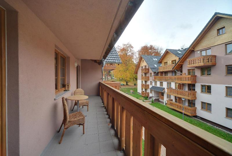 Eleganckie i Stylowe Apartamenty Sun Seasons 24 w Karpaczu z Parkingiem by Noclegi Renters - image 5