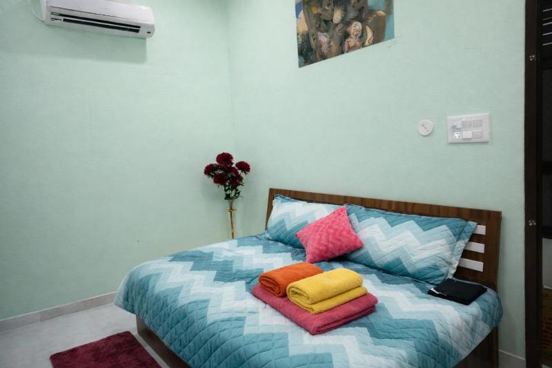Urban Comfort Modern Private 1BHK Couple Friendly - image 12