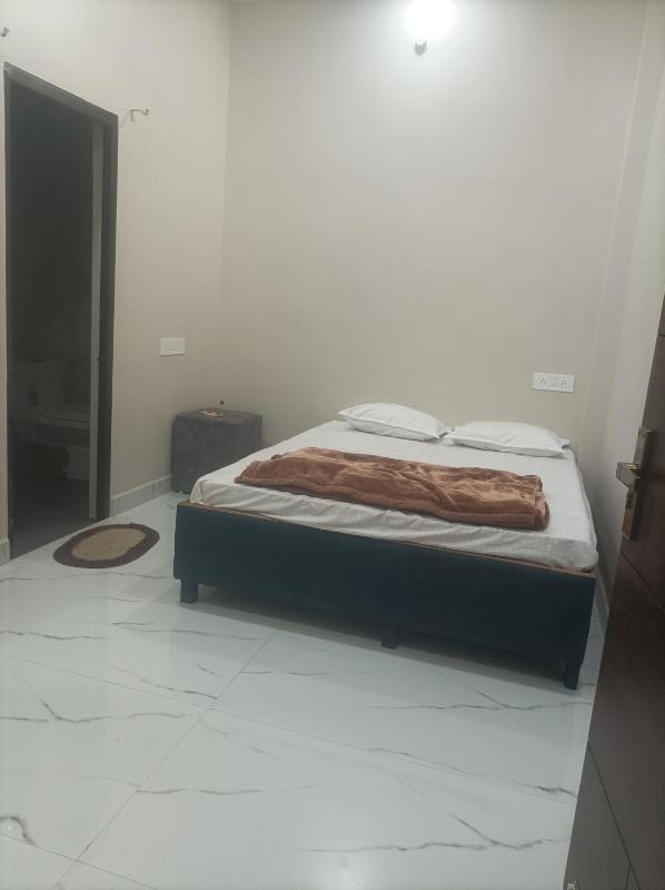 आदिनाथ गेस्ट हाउस - image 1