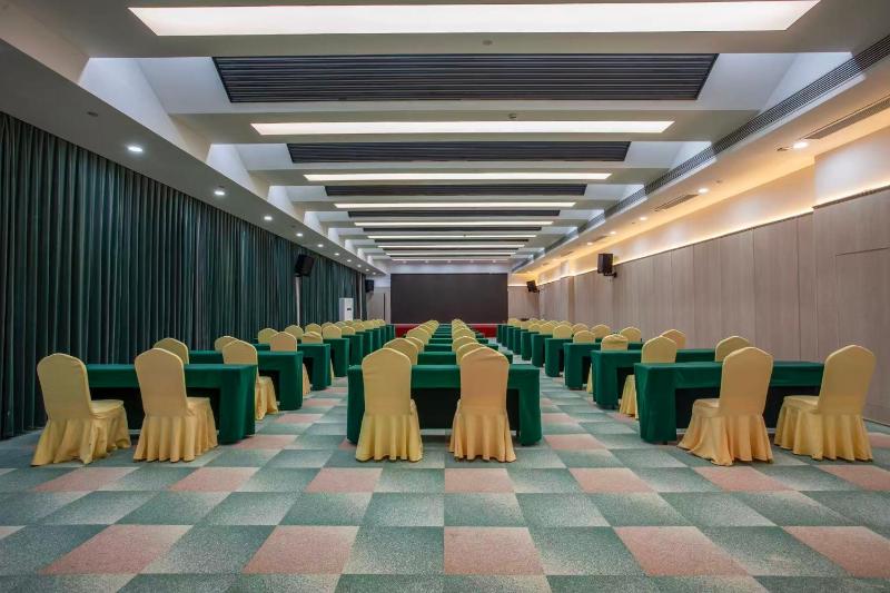 HanTing Hotel - Shanghai Tongji University Jiading Campus - image 5