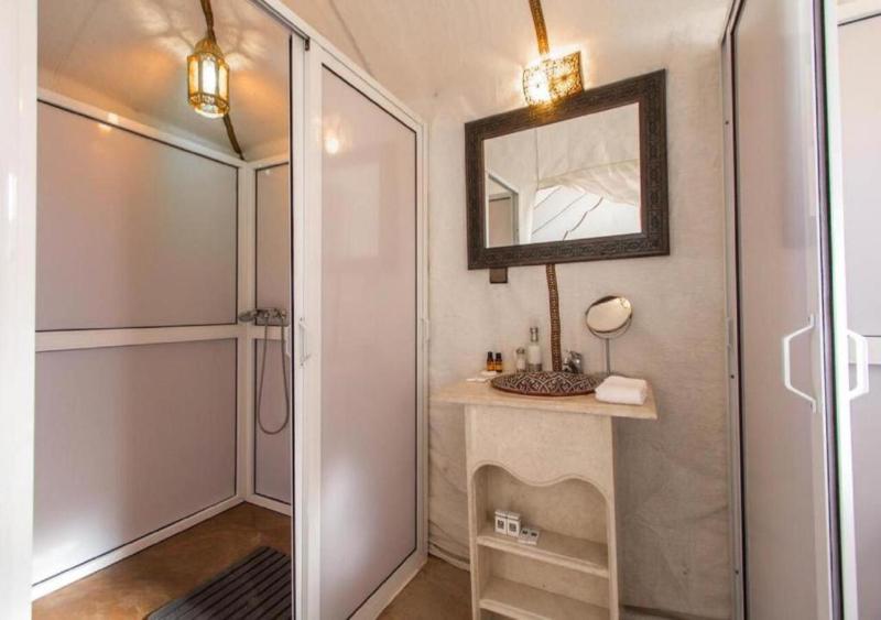 Dune Majesty Luxury Camp - image 38