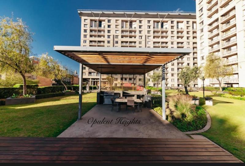 Opulent Heights Westpoint Sandton IV - image 15