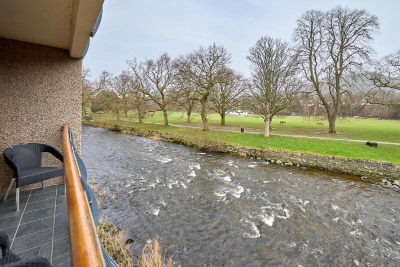 Riverside Park 3 - image 6