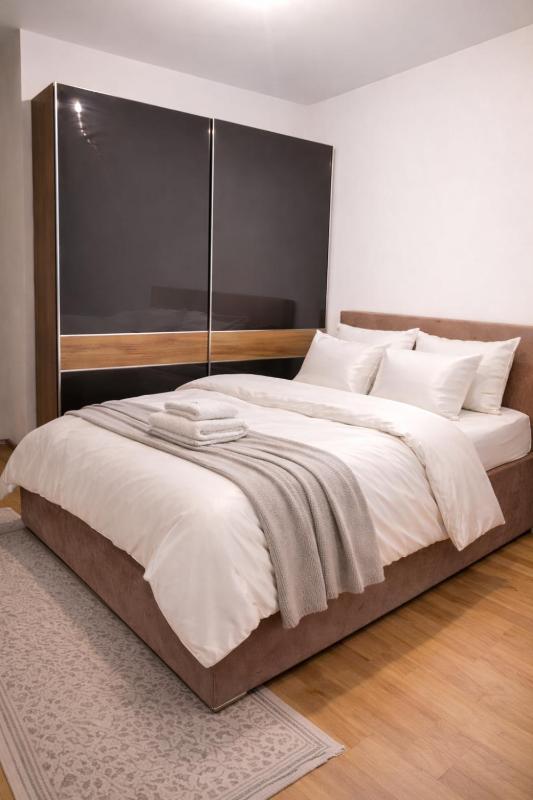 Avenoir Suite - image 16