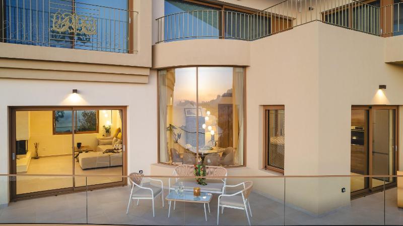 BelSodi - 3bedroom sea views and heated pool - image 15