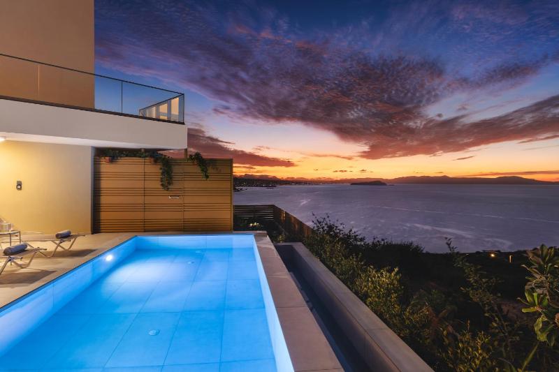 BelSodi - 3bedroom sea views and heated pool - image 43