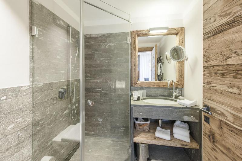 Junior Suite image 1