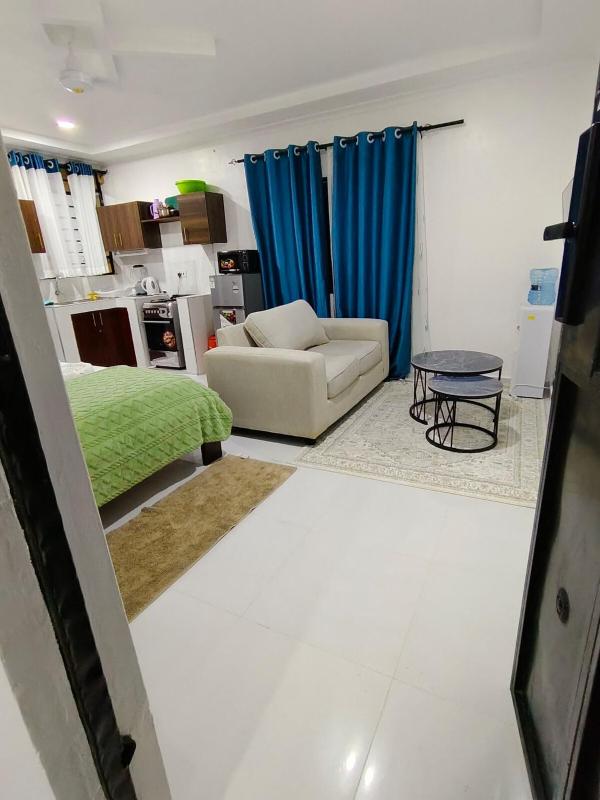 Diani Beach Studio with Pool Beach Access - image 4