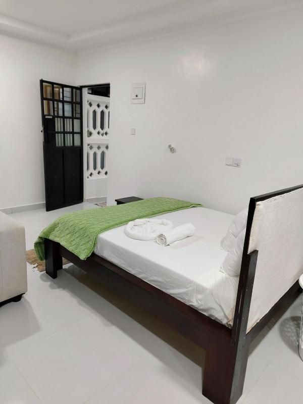 Diani Beach Studio with Pool Beach Access - image 11