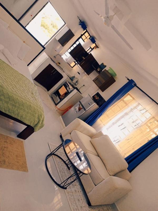 Diani Beach Studio with Pool Beach Access - image 8